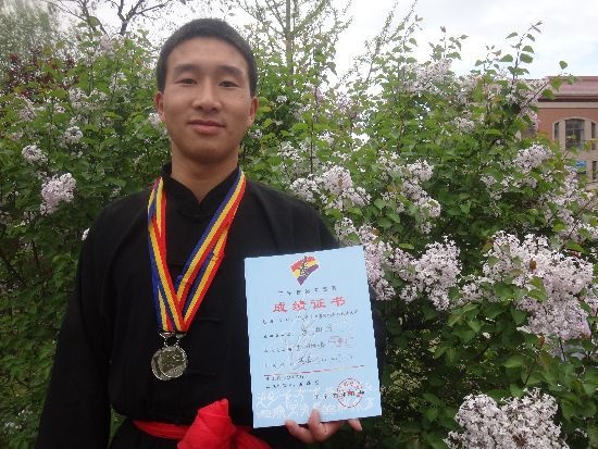 莘莘学子展风采 巅峰时刻铸辉煌(图3)